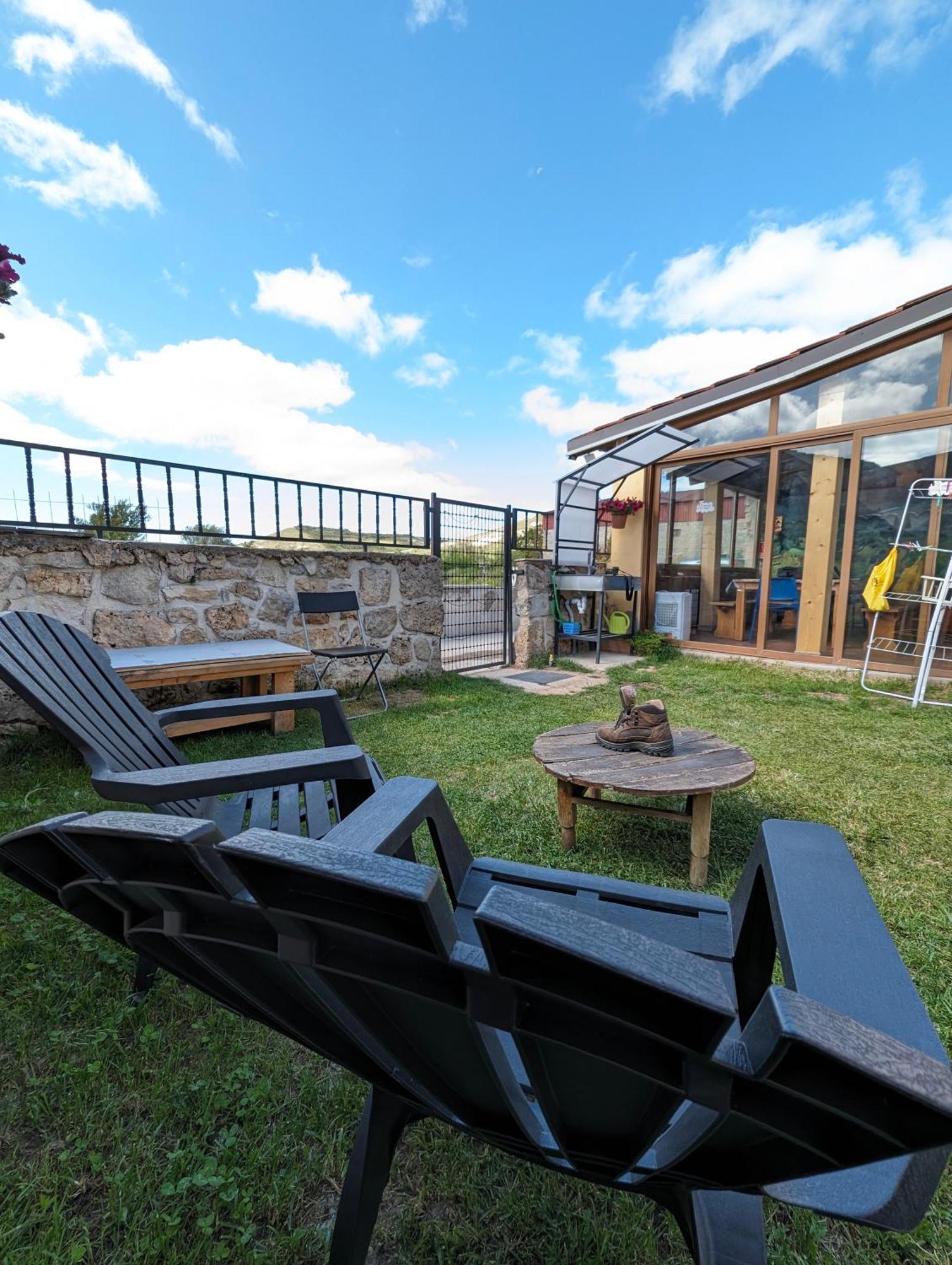 Albergue El Alfar/Pilgrim Hostel Hornillos del Camino Exteriér fotografie