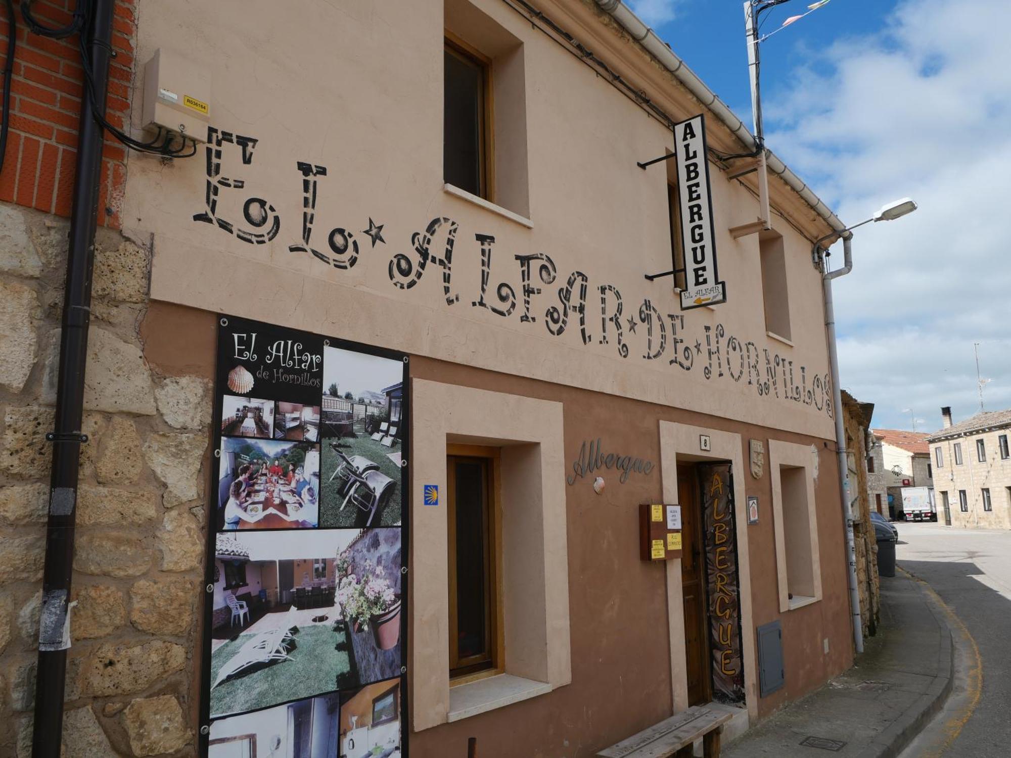 Albergue El Alfar/Pilgrim Hostel Hornillos del Camino Exteriér fotografie